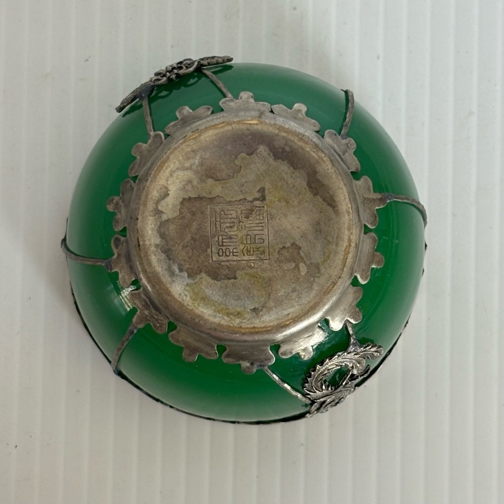 Chinese Green jade colored glass Bowls Metal Mount with Dragon & Phoenix vintage - Picture 6 of 9